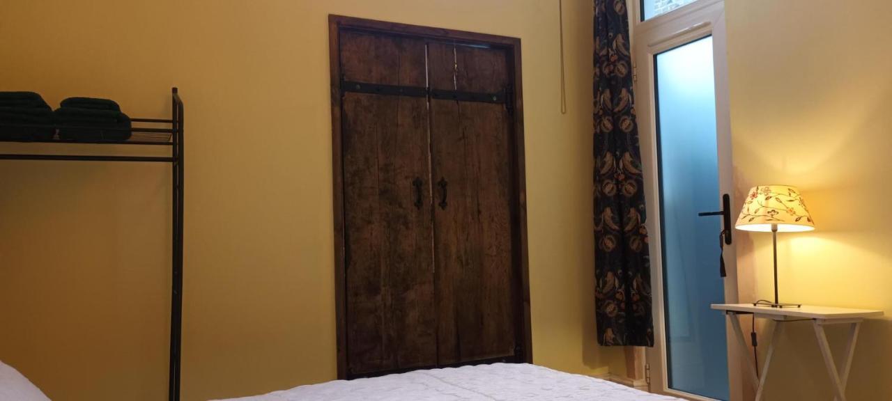 Room With Luxury Private Bathroom & Independent Entrance Near Tube Londres Exterior foto